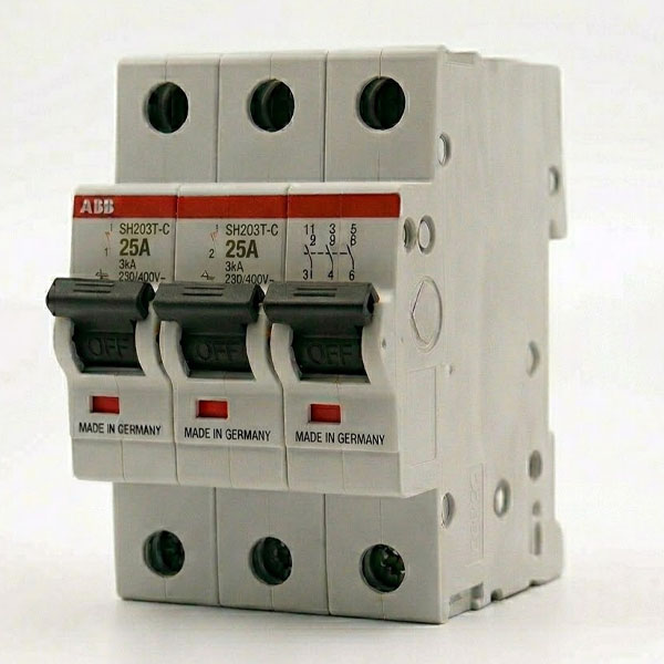 MCB TP (25A,3KA)