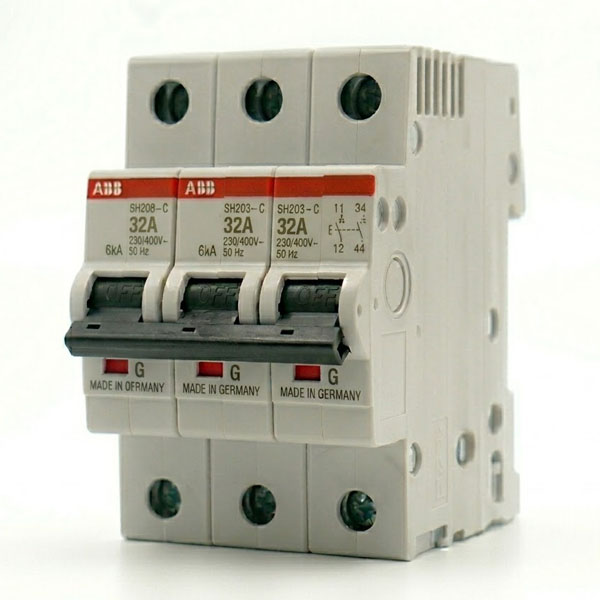 MCB TP (32A,6KA)